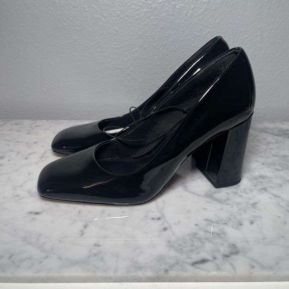 H&M Black Patent Leather Heels - Picture 3 of 6